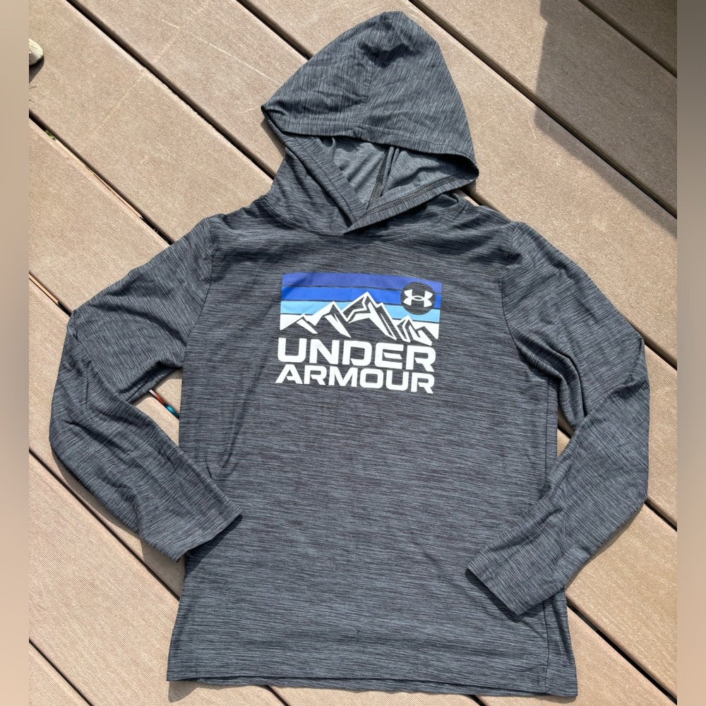 Under Armour - boys athletic tee
